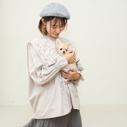 モリノガッコウ✴︎レースビックカラーケープ長袖ブラウス （グレー） ﾓﾘﾉｶﾞｯｺｳ 花束のようなレースビックカラーケープ長袖ブラウス