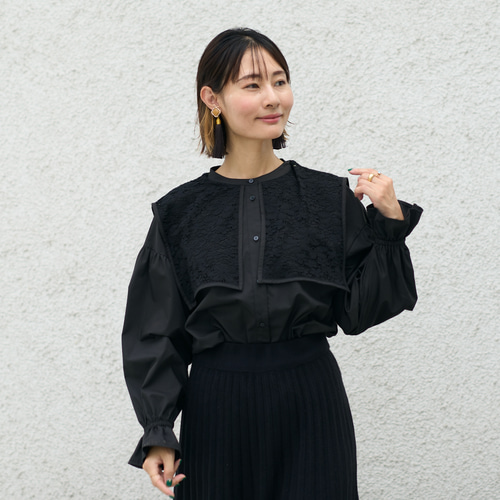 ﾓﾘﾉｶﾞｯｺｳ 花束のようなレースビックカラーケープ長袖ブラウス