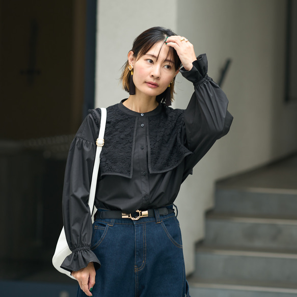 ﾓﾘﾉｶﾞｯｺｳ 花束のようなレースビックカラーケープ長袖ブラウス (ブラック) 襟付きデザイン｜mg-lb17-bk 4枚目の画像