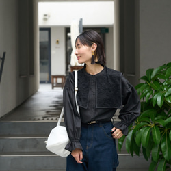 ﾓﾘﾉｶﾞｯｺｳ 花束のようなレースビックカラーケープ長袖ブラウス (ブラック) 襟付きデザイン｜mg-lb17-bk 12枚目の画像