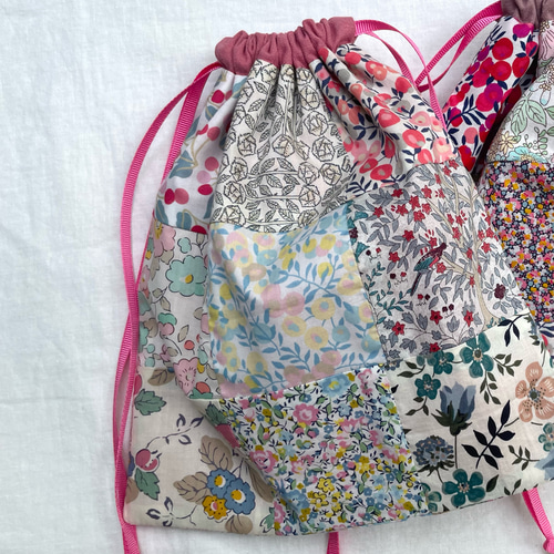 リバティ 巾着 パッチワーク ポーチ 給食袋 コップ袋 ベッツィ