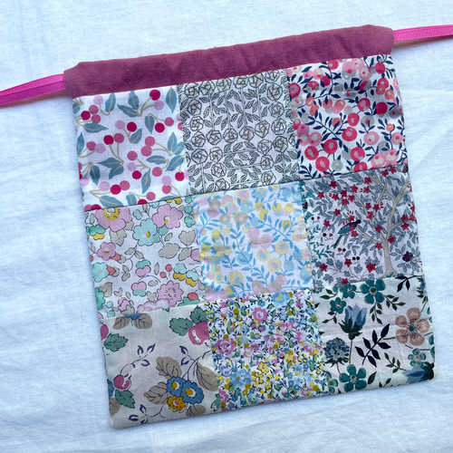 ベッツィ   bbbハンドメイド 給食袋 巾着 ベッツィ bbbハンドメイド 給食袋 巾着