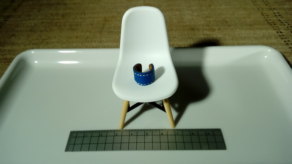 KITAMURA「革で包んだイヤーカフ」 1枚目の画像
