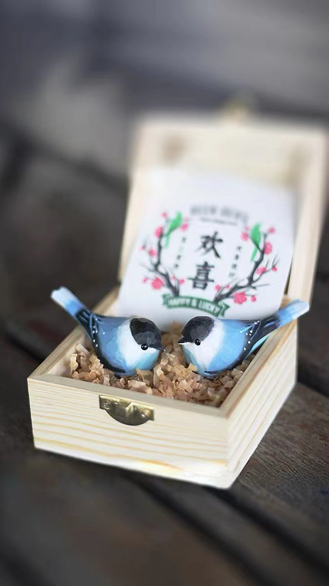 木彫り手作り　クワガタ置物　　　　2体セット