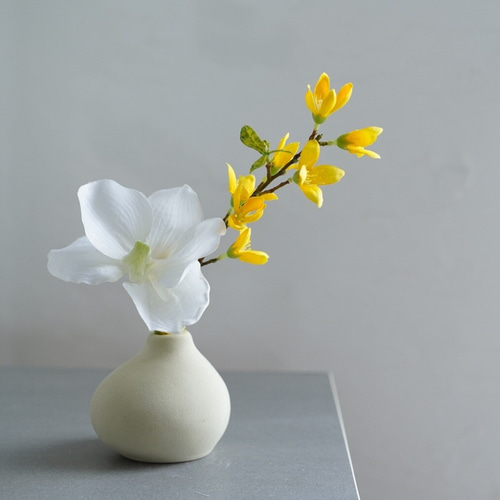 レンギョウとコチョウランの花瓶挿し（3点セット） 一輪挿し・花瓶