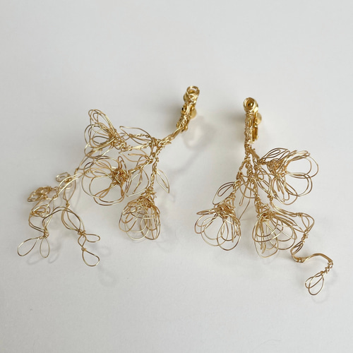 開花の兆しブーケ」貼り付くtype / お花のワイヤーアクセサリー