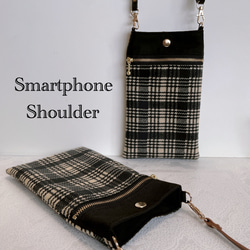 スマホショルダー チェック柄イエロー×ブラック/ポシェット スマホポーチ/合皮ショルダーストラップ　長さ調整可能◎ギフト 2枚目の画像