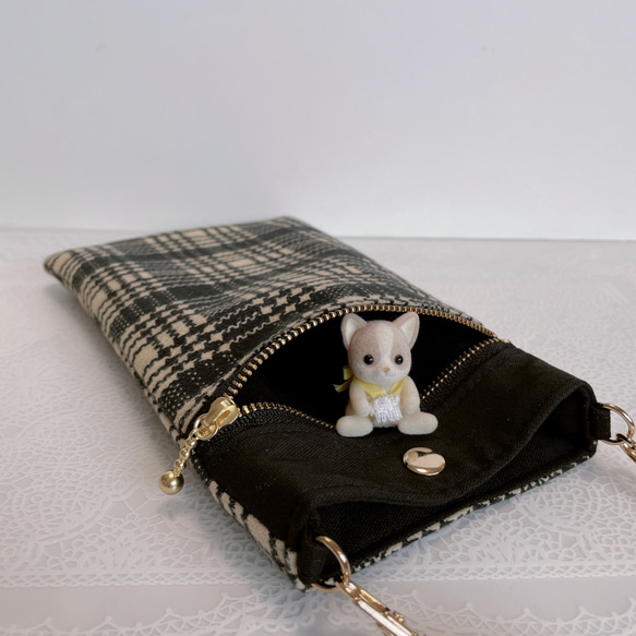 スマホショルダー チェック柄イエロー×ブラック/ポシェット スマホポーチ/合皮ショルダーストラップ　長さ調整可能◎ギフト 6枚目の画像