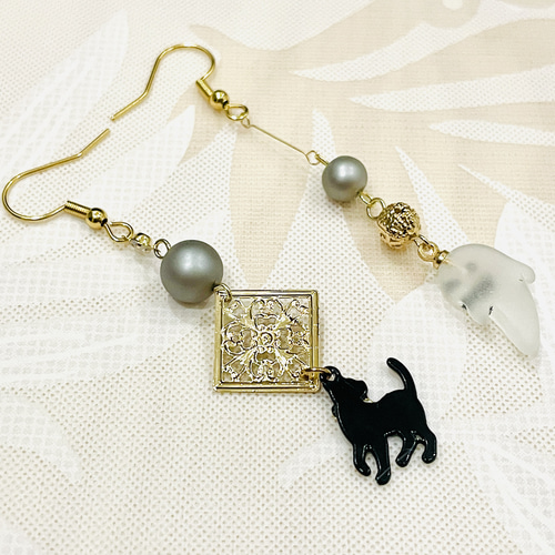 ฅハ23❤️ レジン 猫 ハロウィン ピアス イヤリング ハンドメイド ฅ