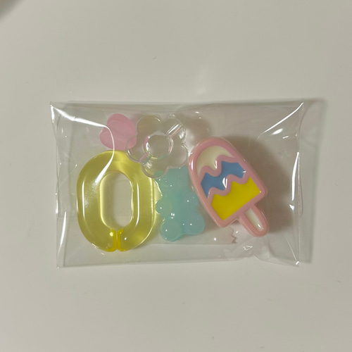 ビーズキーホルダー カラフル その他アクセサリー もちこ 通販