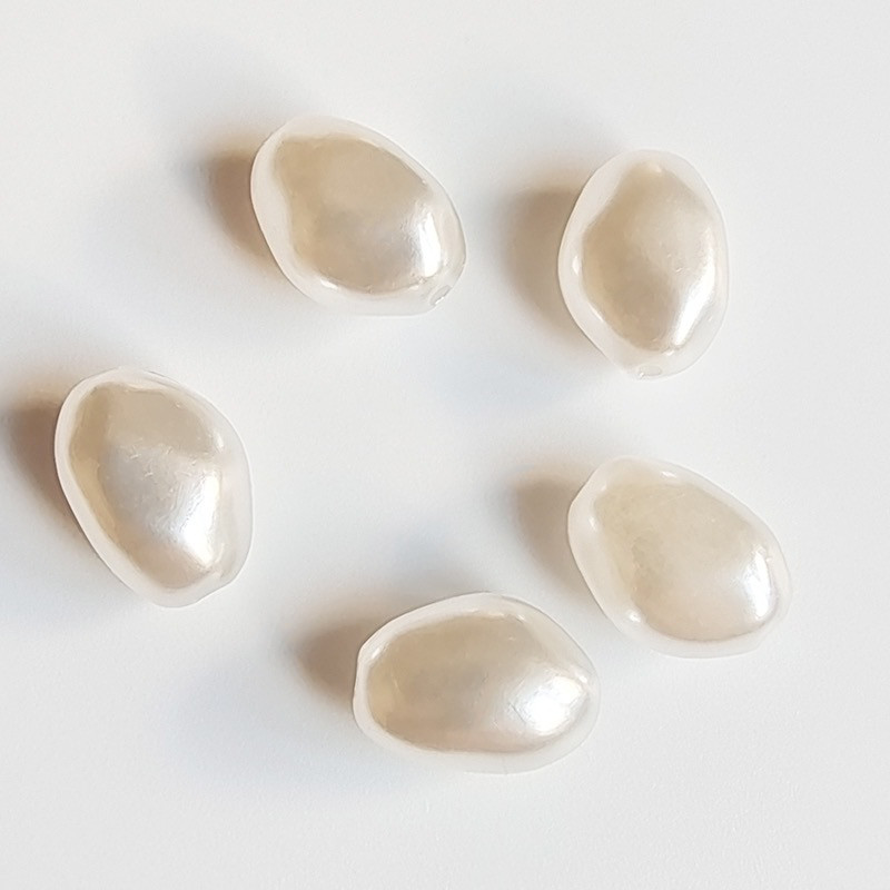 20個/13x9x8mm】 ホワイト 豆形 ビーズ/k楕円形 ビーズ kotori