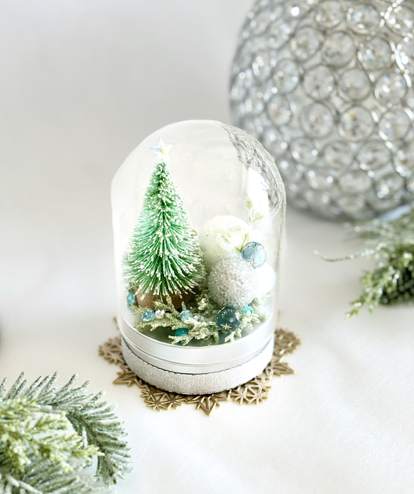 ガラスドームの中の小さなクリスマス（LEDライト） 12枚目の画像