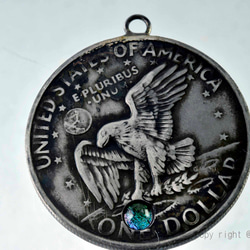 ビンテージ コイン ペンダントトップ、11334-494 FLAT加工の個性的 コインペンダント、 本物の外国コイン 6枚目の画像