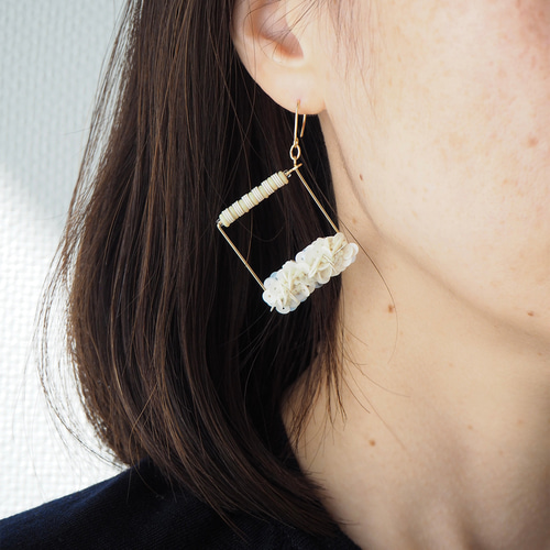 オートクチュール刺繍▫️Rhombus ピアス #ER2202 IVORY / 刺繍