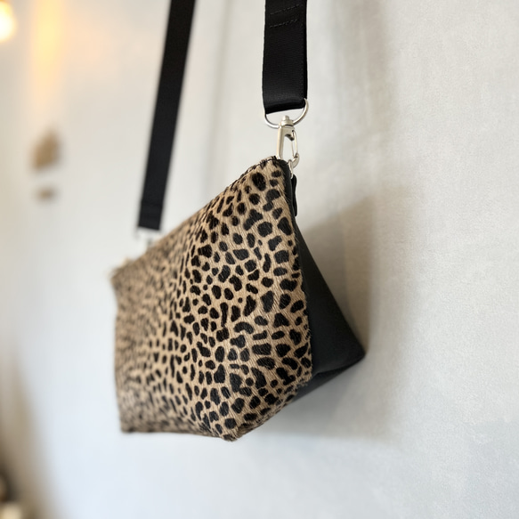 【限定品】マチ付きショルダーポーチ（セット）ハラコレザー│全4柄　チーター柄　スポットメタ柄　無地 あらかじめご了承くださいませ