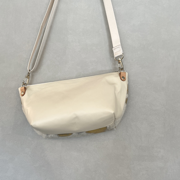 【限定品】マチ付きショルダーポーチ（セット）ハラコレザー│全4柄　チーター柄　スポットメタ柄　無地 あらかじめご了承くださいませ