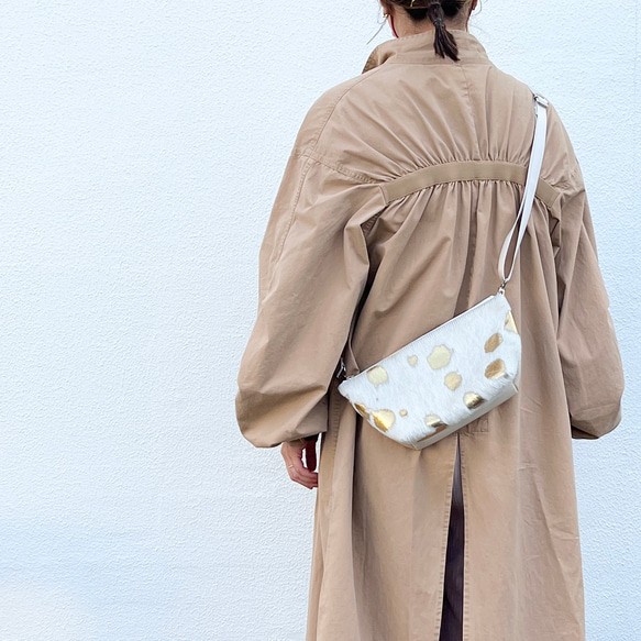 【限定品】マチ付きショルダーポーチ（セット）ハラコレザー│全4柄　チーター柄　スポットメタ柄　無地 あらかじめご了承くださいませ