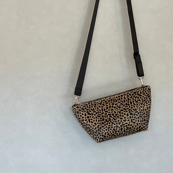 【限定品】マチ付きショルダーポーチ（セット）ハラコレザー│全4柄　チーター柄　スポットメタ柄　無地 あらかじめご了承くださいませ
