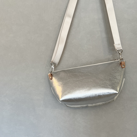 【限定品】マチ付きショルダーポーチ（セット）ハラコレザー│全4柄　チーター柄　スポットメタ柄　無地 あらかじめご了承くださいませ