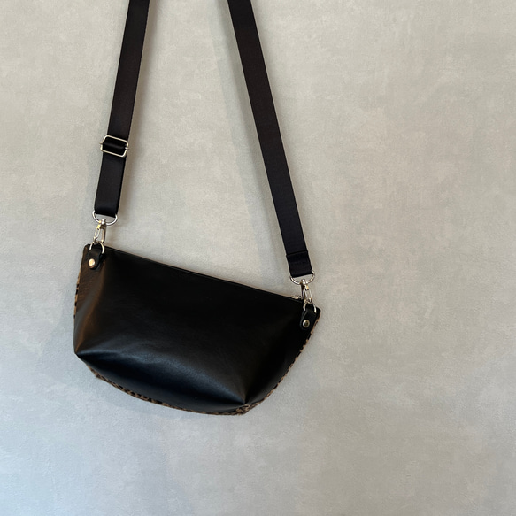 【限定品】マチ付きショルダーポーチ（セット）ハラコレザー│全4柄　チーター柄　スポットメタ柄　無地 あらかじめご了承くださいませ