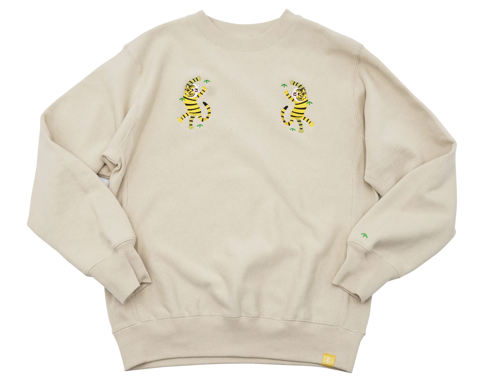 「ジャンプする虎」刺繍 トレーナー 裏起毛