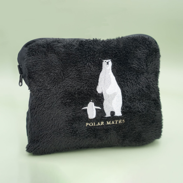 シロクマとペンギン刺繍のブランケット 1枚目の画像