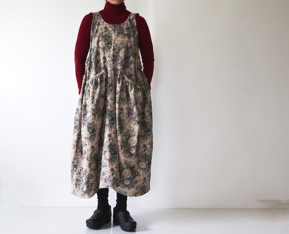 再販開始//野ばら**アンティーク花束*Blue　*ギャザーポケット　前後２way着回し　エプロンワンピース　 6枚目の画像