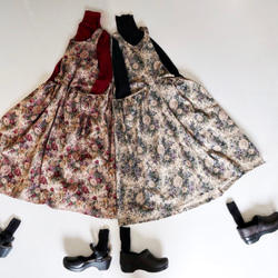 再販開始//野ばら**アンティーク花束*Blue　*ギャザーポケット　前後２way着回し　エプロンワンピース　 1枚目の画像