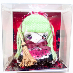 ミニちゃん人形　ミニちゃんドールの中にミニちゃん Amazon.co.jp: リカちゃん ドール LD-23 ようちえんミキちゃん