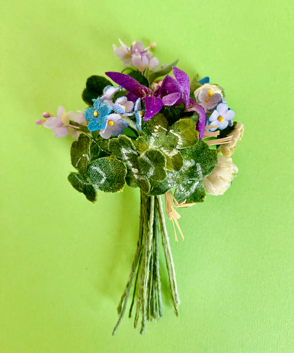 布花 野の花のコサージュ C 1枚目の画像