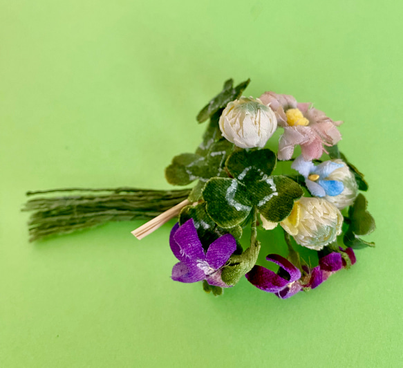 布花 野の花のコサージュ  E 5枚目の画像