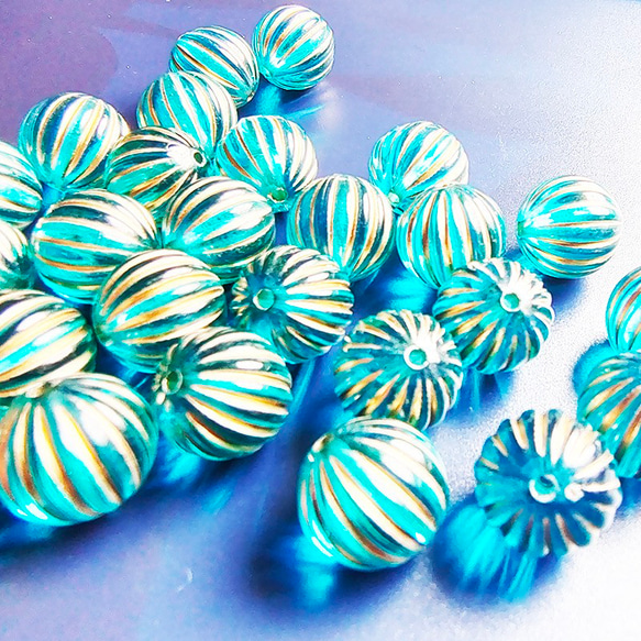 【10個/12mm】縦穴　ゴールド模様　クリアブルー　かぼちゃ型　南瓜　ビーズ　ハンドメイドパーツ　k/ボール形 3枚目の画像