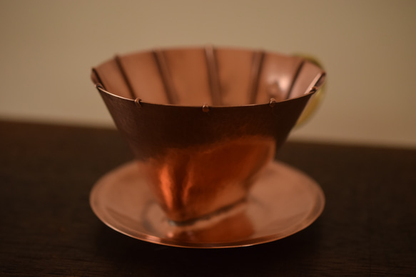 銅のコーヒードリッパー　リブ付き(台形型・2〜4杯用)  ※受注品 4枚目の画像