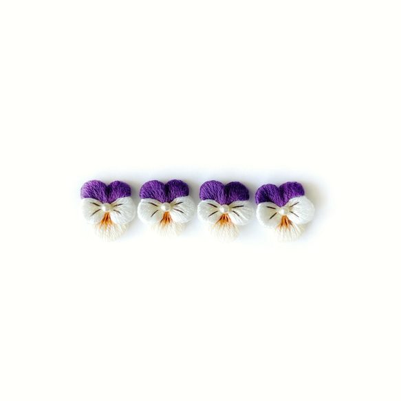 【Viola】 刺繍ピアス 2way 天然石キャッチ付き（パープル） 3枚目の画像