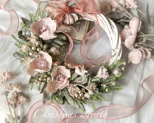 クリスマスリース⭐️ハンドメイド　✨ピンク＆ゴールド✨　2点おまとめ b11f3fa7b5594fef24caa23cf80fde