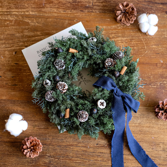 クリスマスリース 〜ヒムロスギ&木の実〜 リース atelier kertoa 通販