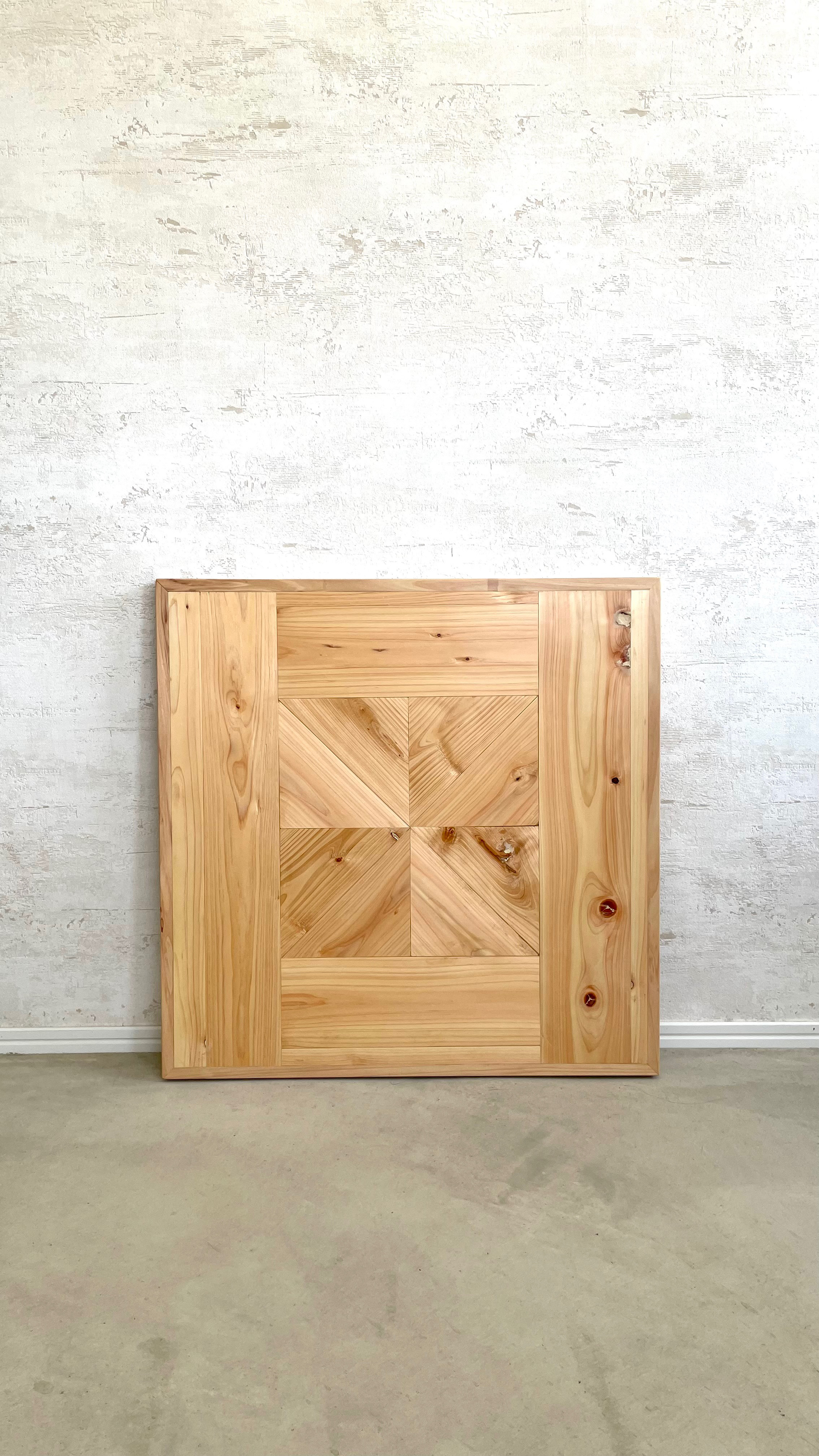 ジオメトリックテーブル　W700×D700  ヘリンボーン ダイニングテーブル　カフェテーブル