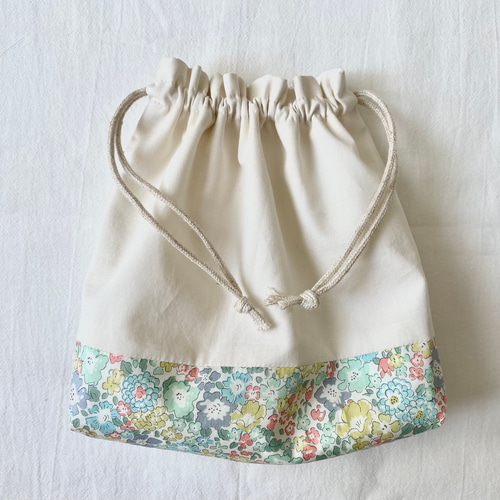 Eimy＊リバティ生地使用＊ミシェル＊巾着 Eimy様専用＊リバティ生地使用＊ミシェル＊巾着 - 手提げ