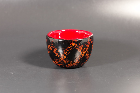 Urushi Bowl  (ウインナーコーヒーカップ) 和紙張り白漆黒漆赤漆溜塗 1枚目の画像