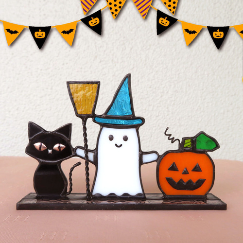 ハロウィンに　ステンドグラス　モビール(黒猫、魔女、おばけ) ♢ステンドグラス♢ ハロウィン 黒猫とおばけかぼちゃ ステンドグラス