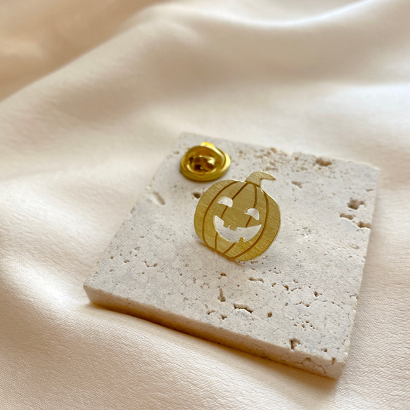 【萬聖節限定】- 南瓜造型黃銅金屬徽章 別針 第6張的照片