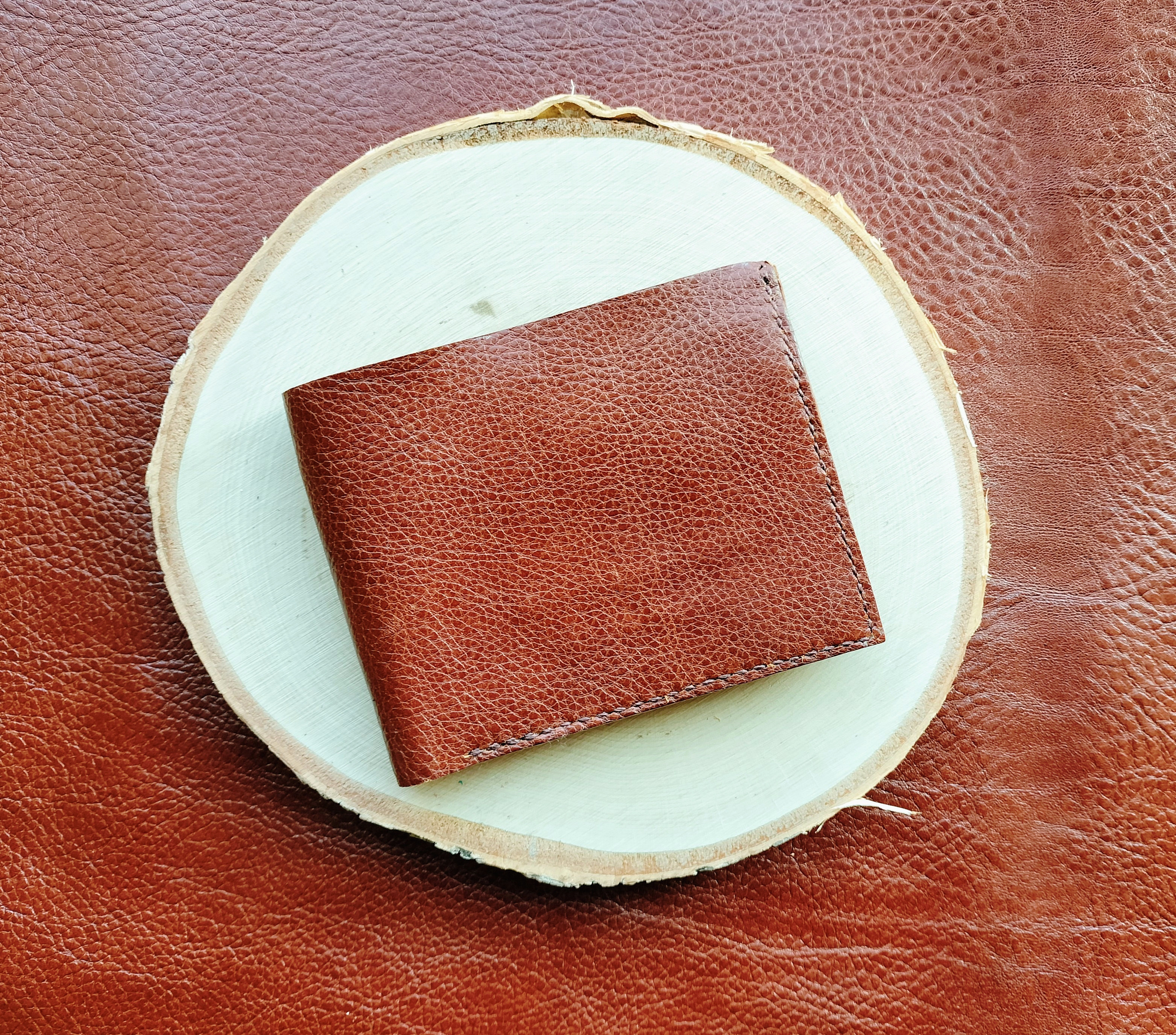 【イタリアンレザー】シンプルフィットな二つ折り財布（メンズ/レディース/コンパクト/刻印）チョコブラウン