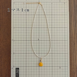 ハニーカラージェードとケシパール（淡水パール）のネックレス　サージカルステンレス使用 6枚目の画像