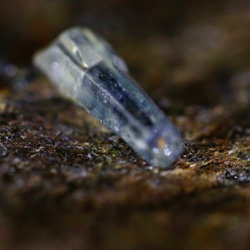 サファイアクリスタル 1.66カラット ライトブルーの美しい天然原石スリランカ原産 7枚目の画像