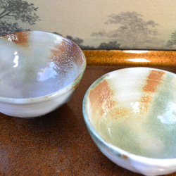 【新着！】両面三彩釉　贅沢な飯碗ペアセット(グリーン)　茶碗　★萩焼　 6枚目の画像