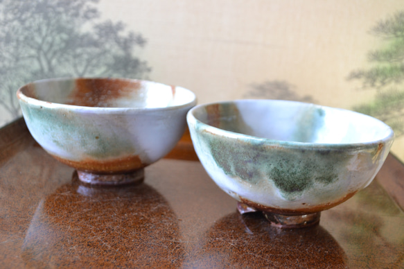 【新着！】両面三彩釉　贅沢な飯碗ペアセット(グリーン)　茶碗　★萩焼　 5枚目の画像