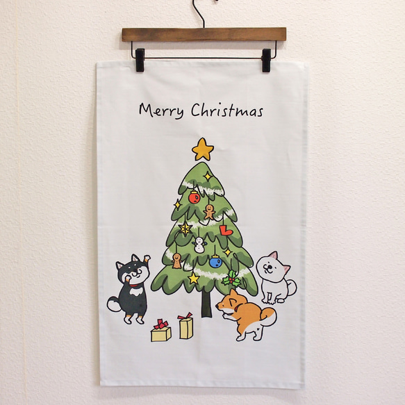 柴犬ちゃんたちのクリスマスタペストリー ワンちゃんとクリスマスツリー 6枚目の画像