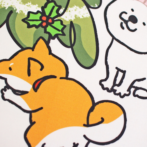 柴犬ちゃんたちのクリスマスタペストリー ワンちゃんとクリスマスツリー 4枚目の画像