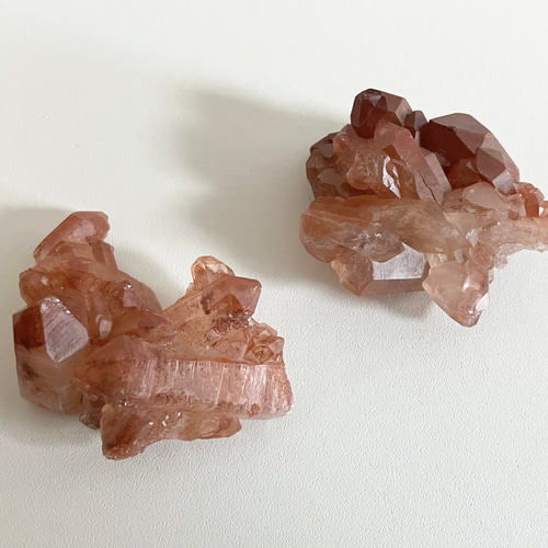 高品質❣️アメジスト クラスター レッド系　金色系　2点セット モロッコ産レッドクォーツ ミニクラスター原石 ペア2個セット