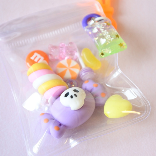 meme⭐︎sik　シャカシャカハロウィンキャンディキーホルダー meme⭐︎sik シャカシャカハロウィンキャンディキーホルダー meme